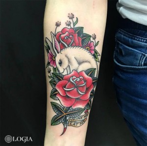 tatuaje-brazo-conejo-logia-barcelona-laia-desole  